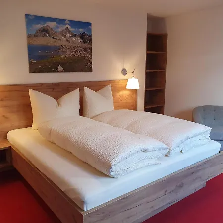 Gamsblick Pettneu am Arlberg