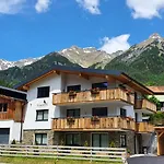 Gamsblick Pettneu am Arlberg